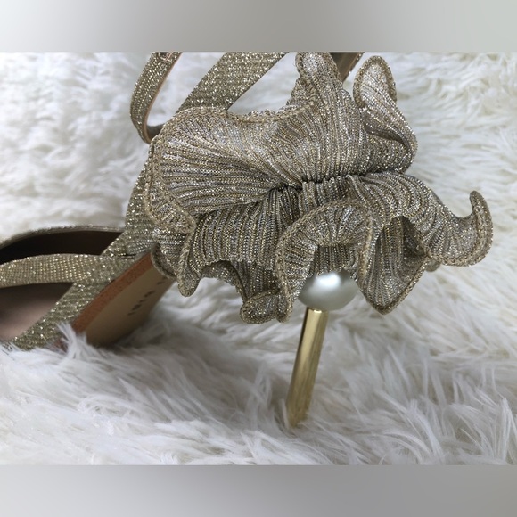 Gianni Bini Elegant Glittery Pearl Heels with Ankle Strap size 8 NWOT - Picture 4 of 16